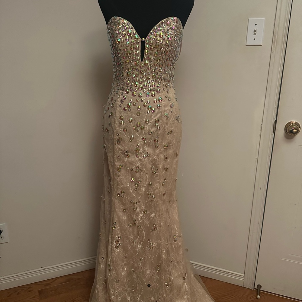 Gorgeous Cocktail dress new